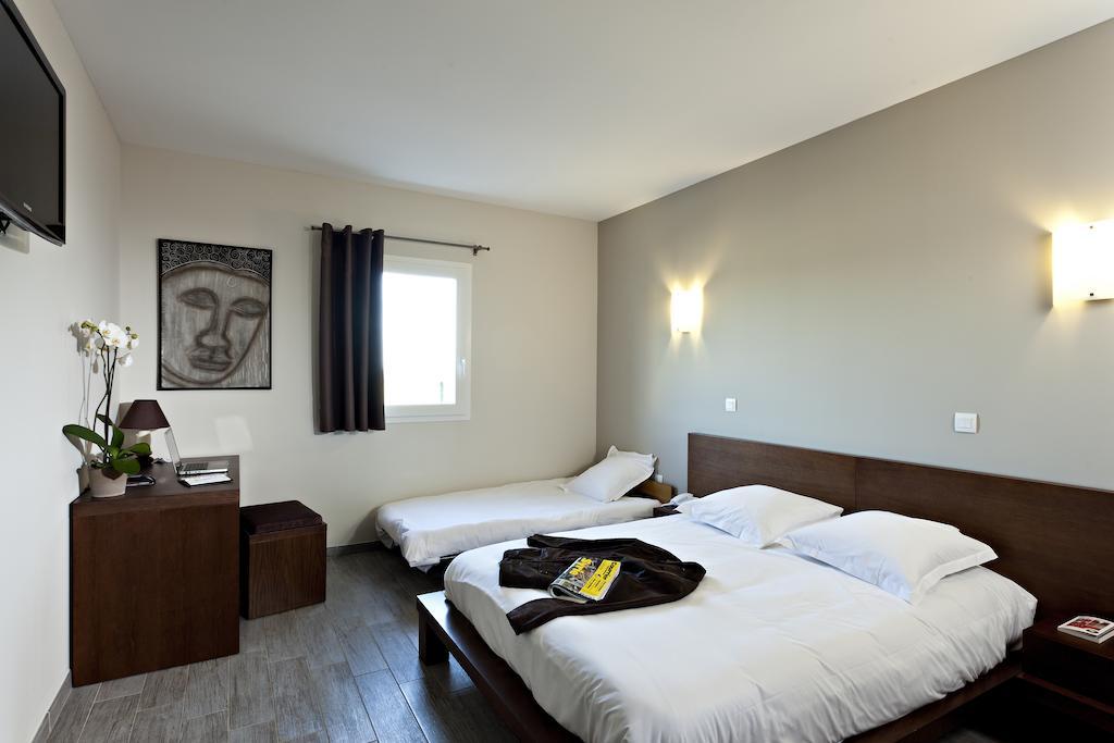 Le Ya'Tis Hotel แซงต์โรรองต์เดส์อาเบรอส์ ภายนอก รูปภาพ