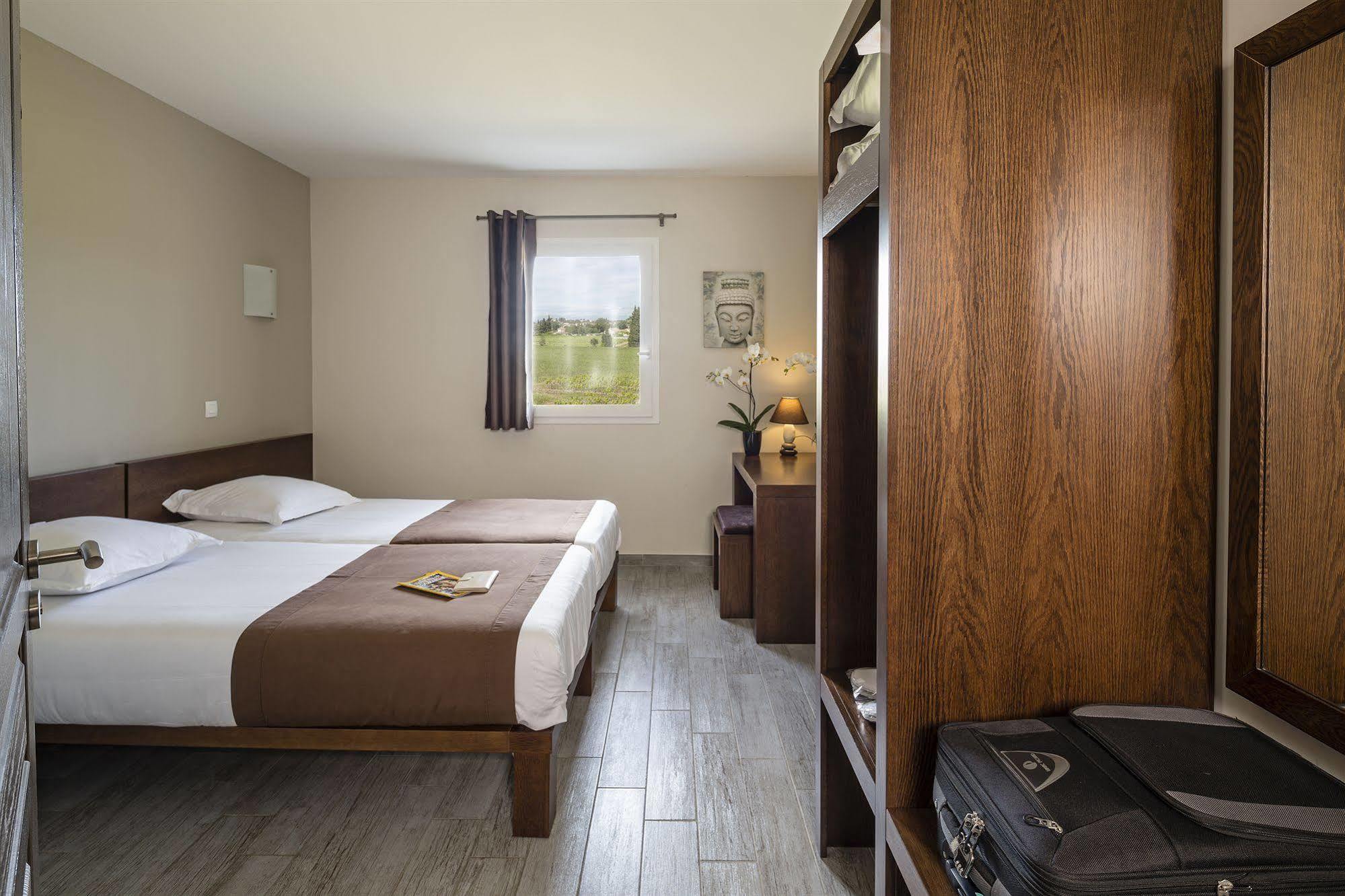 Le Ya'Tis Hotel แซงต์โรรองต์เดส์อาเบรอส์ ภายนอก รูปภาพ